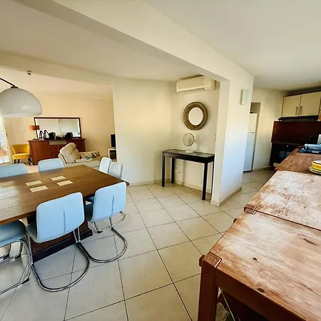Appartement T4, Centre-port, Terrasse, Climatisation, Garage - Fr-1-723-178 *